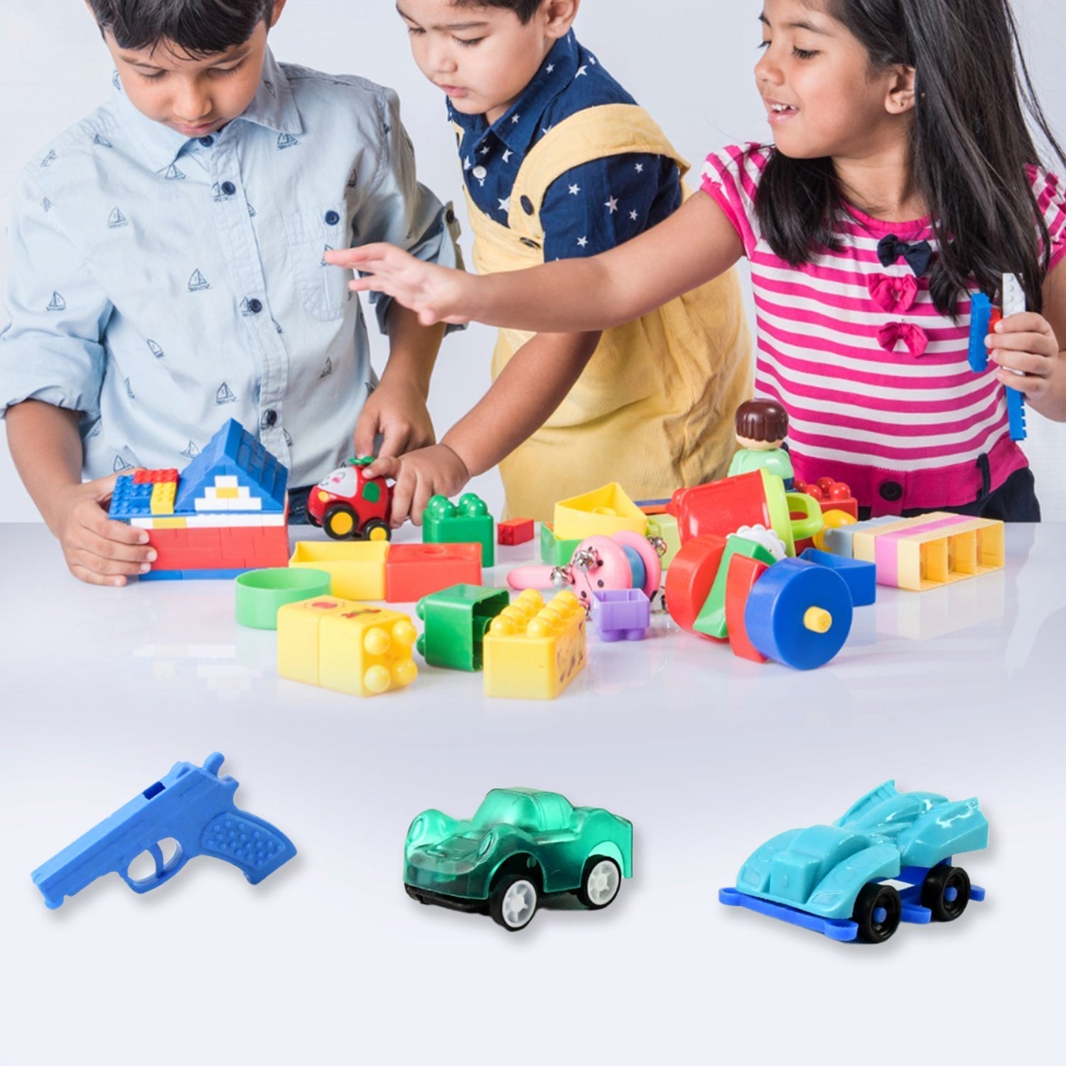 Aditi Fun & Cute Surprise Eggs Toy for Kids (1 Pc) Aditi Fun & Cute Surprise Eggs Toy for Kids (1 Pc)